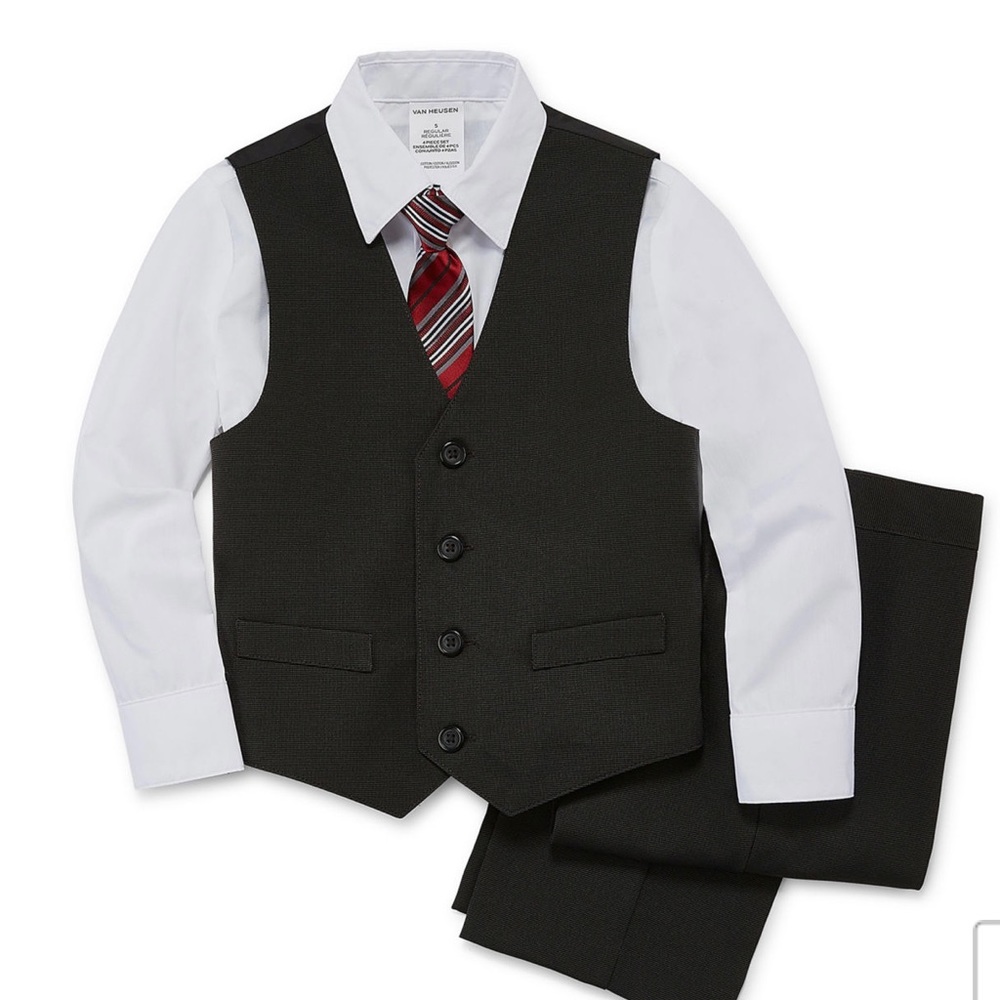 Van Heusen Boys 4-pc. Suit Set size 7 (USED)